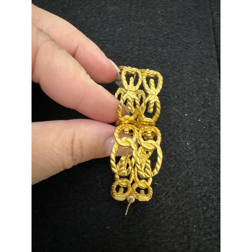 vintage Givenchy openwork hoop earrings Gold Tone Pierced Statement 1980's EUC - Picture 4 of 10
